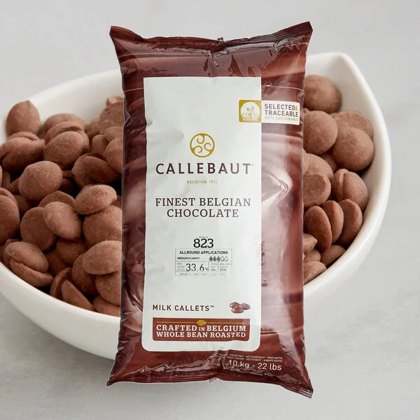 CALLEBAUT - Milk Chocolate Callets 823-NV-595 - 10KG - Barry Callebaut Canadian Distribution - Ships Free Within Canada on Orders Above CAD $199