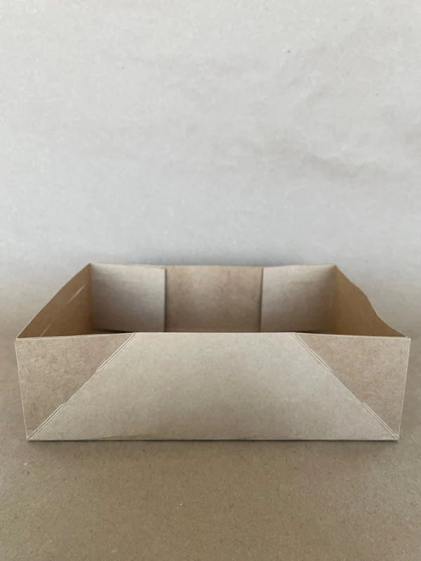 9.38" x 6.63" x 2.63" Kraft Strap Tray 300cs - Disposable Take Away Food Packaging - Canadian Distribution