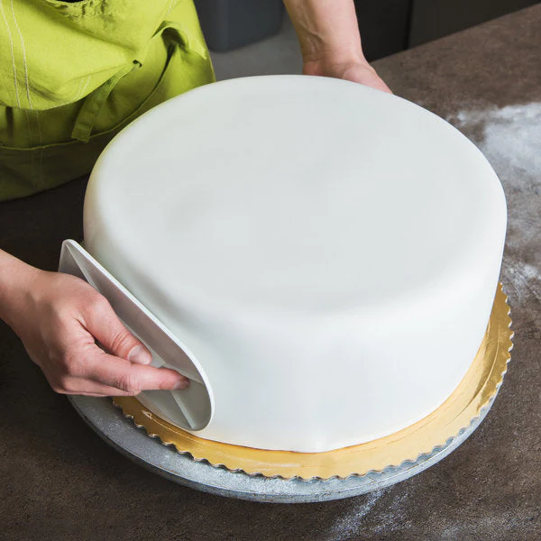 ATECO 1301 Fondant Smoother with Rounded Front - Plastic Smoothing Tool - Canadian Distribution - Ships Free Within Canada on Orders Above CAD $199 - Image 3