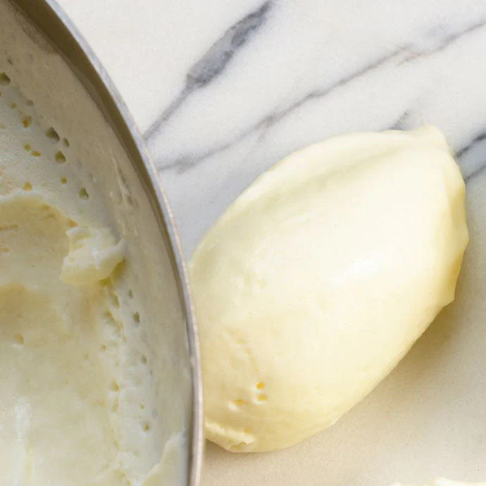 CALLEBAUT W2 – 28% White Chocolate Couverture - 10kg - Canadian Distribution - Ships Free Within Canada on Orders Above CAD $199 - Image 3