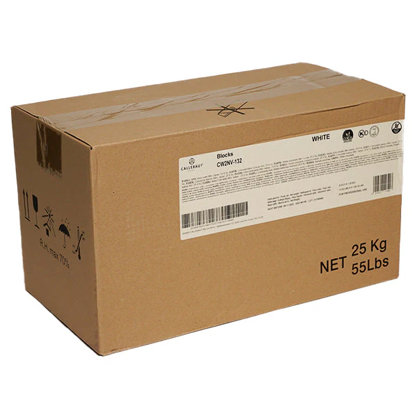 CALLEBAUT - WHITE CHOCOLATE BLOCK 5x5 KG - Barry Callebaut Canadian Distribution - Ships Free Within Canada on Orders Above CAD $199 - Image 2