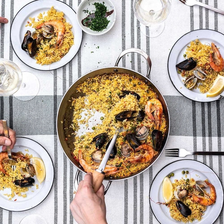 DE BUYER Mineral B Carbon Steel Paella Pan with 2 Riveted Handles, 12.5 in (32 cm) - Canadian Distribution - Ships Free Within Canada on Orders Above CAD $199 - Image 2