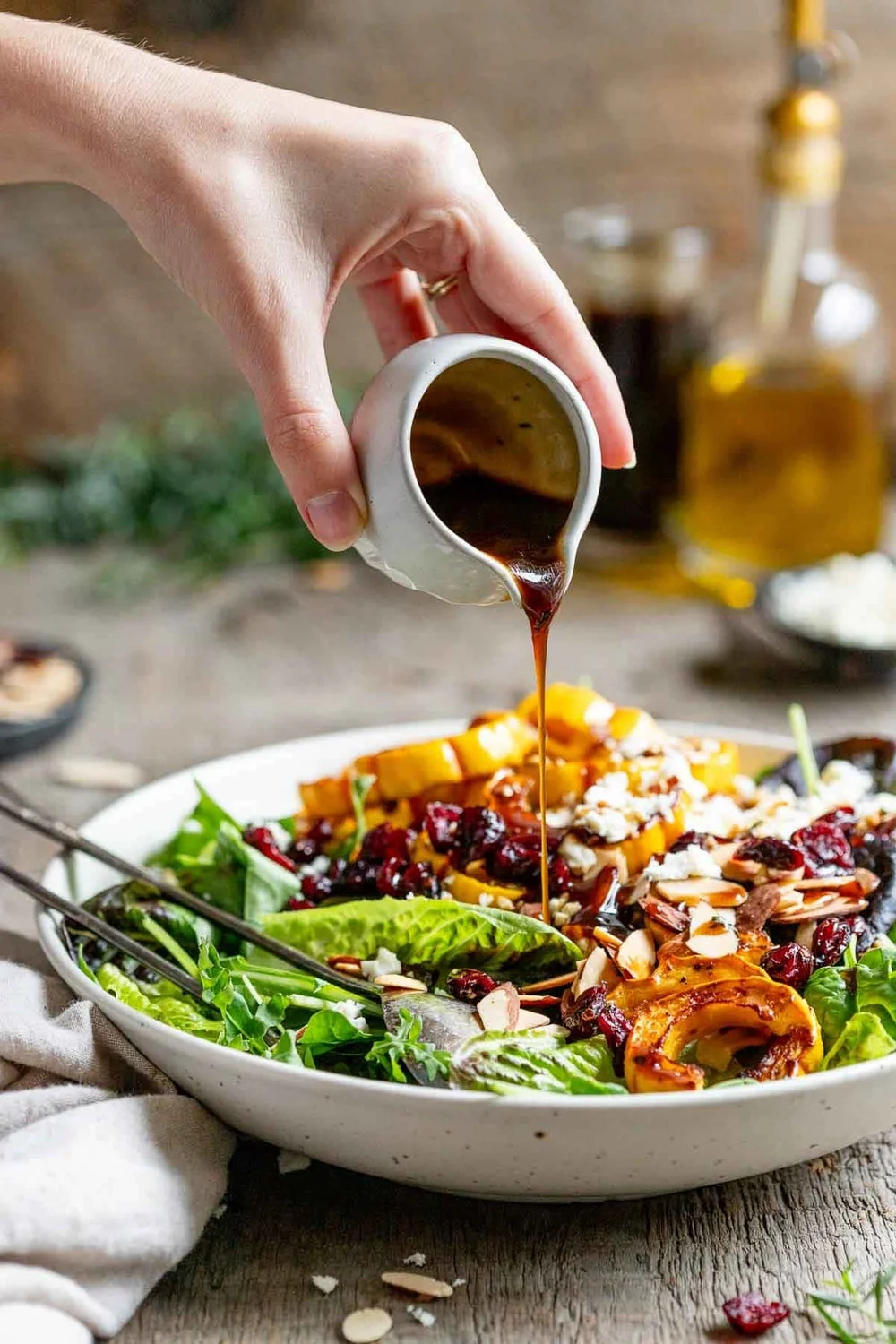 Dressing Balsamic Vinaigrette - 2 x 3.78 L - Kraft - Restaurant and Foodservice Ingredients - Canadian Distribution - Ships Free Within Canada on Orders Above CAD $199 - Image 3