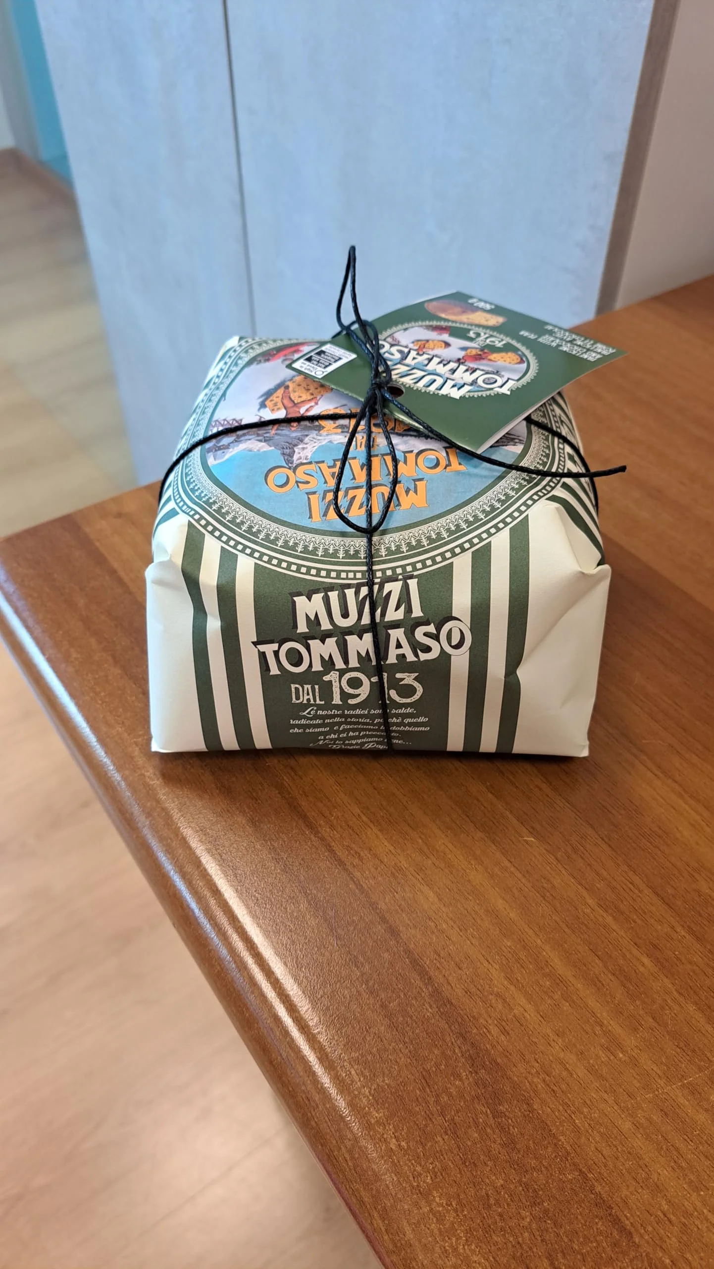 Fabbri – Tommaso Muzzi – Panettone – Pear & Chocolate – 1.1 lb - Canadian Distribution - Ships Free Within Canada on Orders Above CAD $199 - Image 3