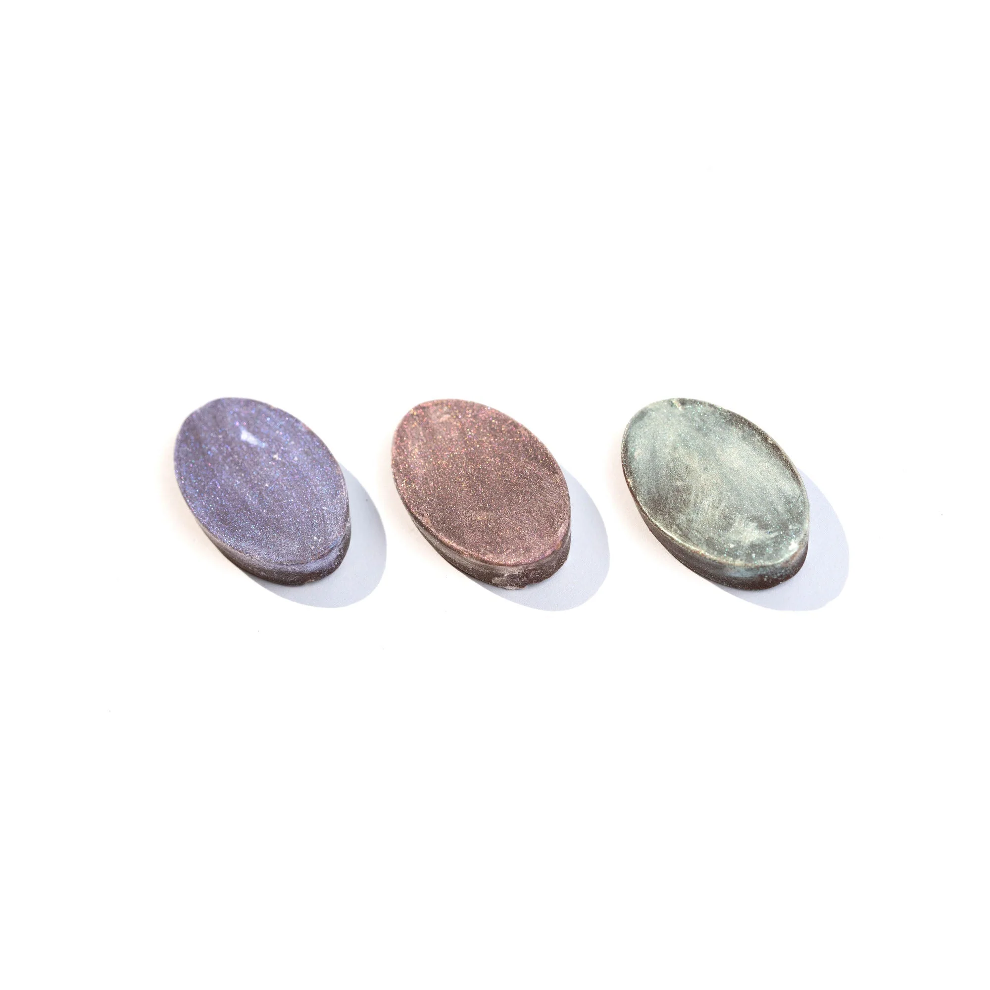 Iridescent Green Edible Glitter – Food Colouring Powder, 2g - Canadian Distribution - Ships Free Within Canada on Orders Above CAD $199 - Image 2