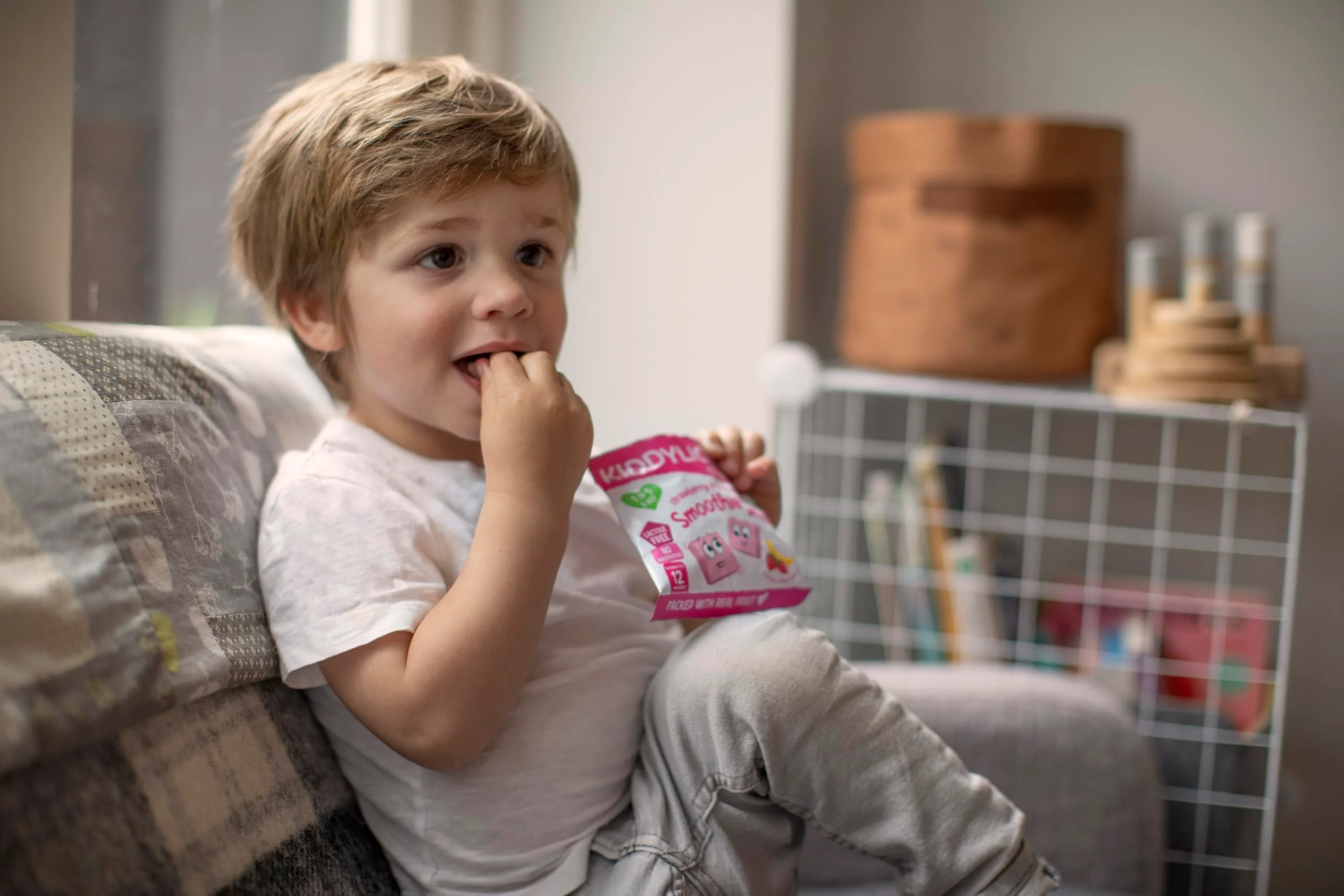 Kiddylicious Strawberry & Banana Smoothie Melts - 16 Portions, 96g - Canadian Distribution - Ships Free Within Canada on Orders Above CAD $199 - Image 2