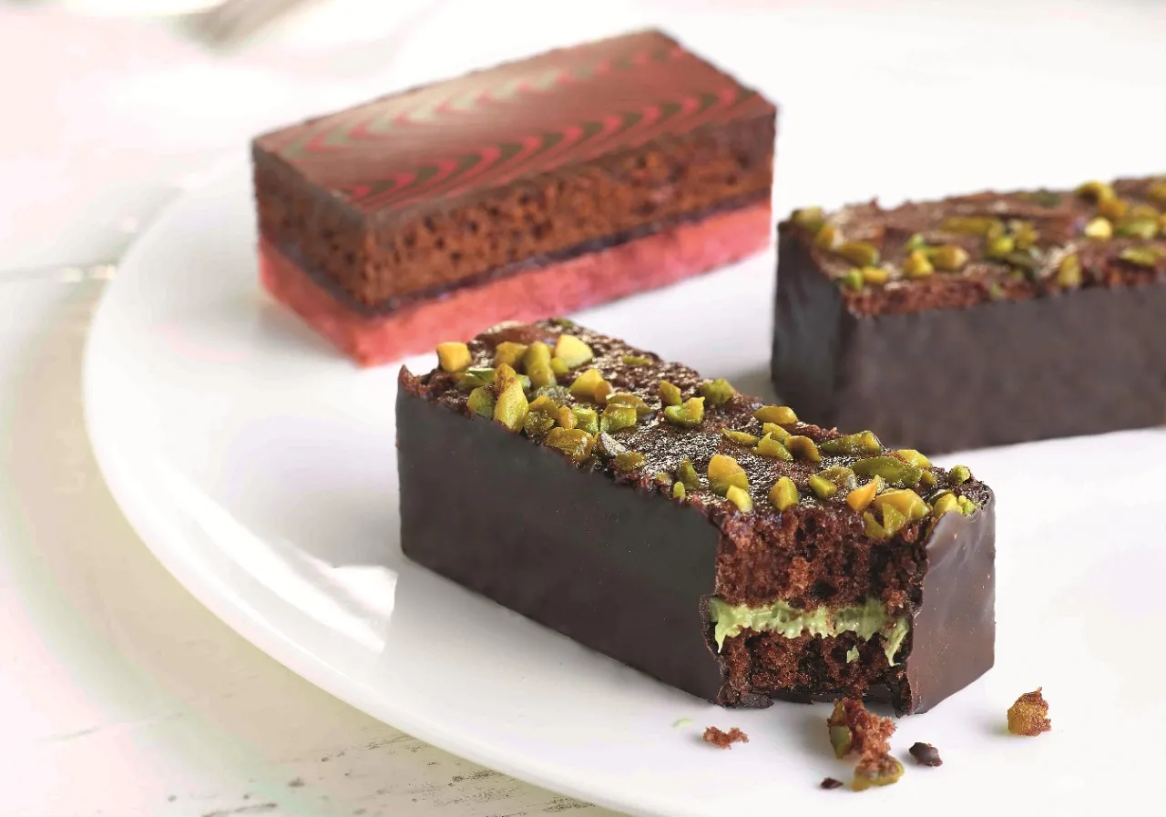 Puratos - Satin Chocolate Velvet Cake Mix - 25 kg - Canadian Distribution - Ships Free Within Canada on Orders Above CAD $199 - Image 2