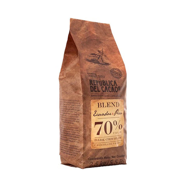 REPUBLICA DEL CACAO Ecuador & Peru Blend 70% – Dark Chocolate Couverture - 2.5kg - Canadian Distribution - Ships Free Within Canada on Orders Above CAD $199
