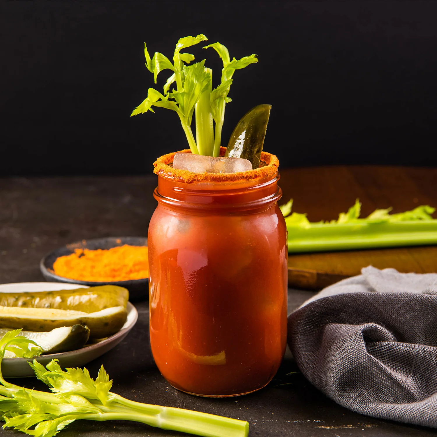 Sauce Red Hot Original Franks - 12 x 354 mL - Franks - Restaurant and Foodservice Ingredients - Canadian Distribution - Ships Free Within Canada on Orders Above CAD $199 - Image 3