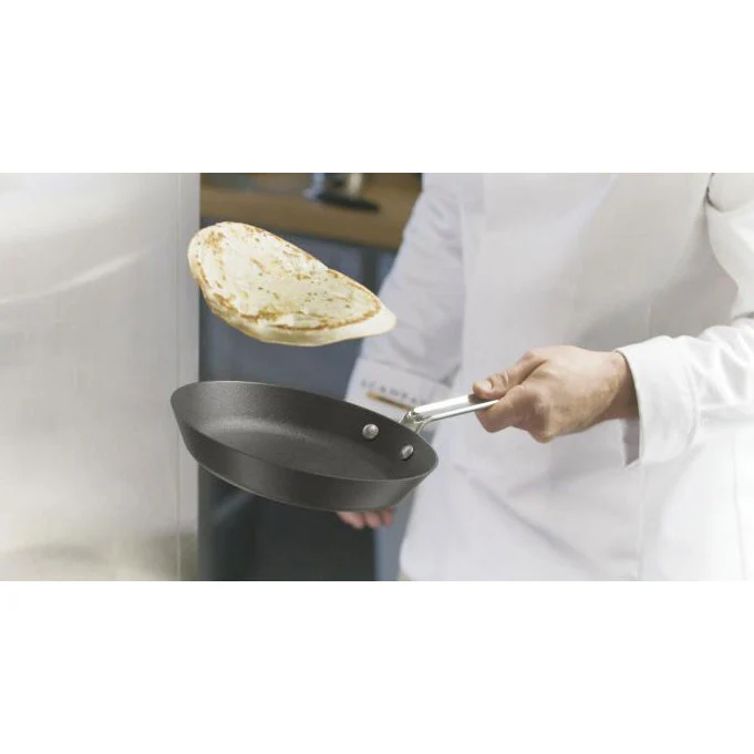 SCANPAN TechnIQ The Modern Non Stick Skillet, 10.2”/26cm - Canadian Distribution - Image 3