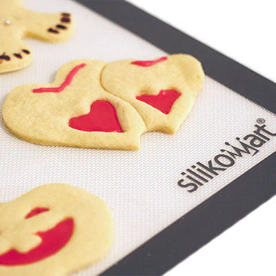 SILIKOMART Fiberglass Silicone Pastry Mat 400 x 300 mm - Canadian Distribution - Ships Free Within Canada on Orders Above CAD $199 - Image 3