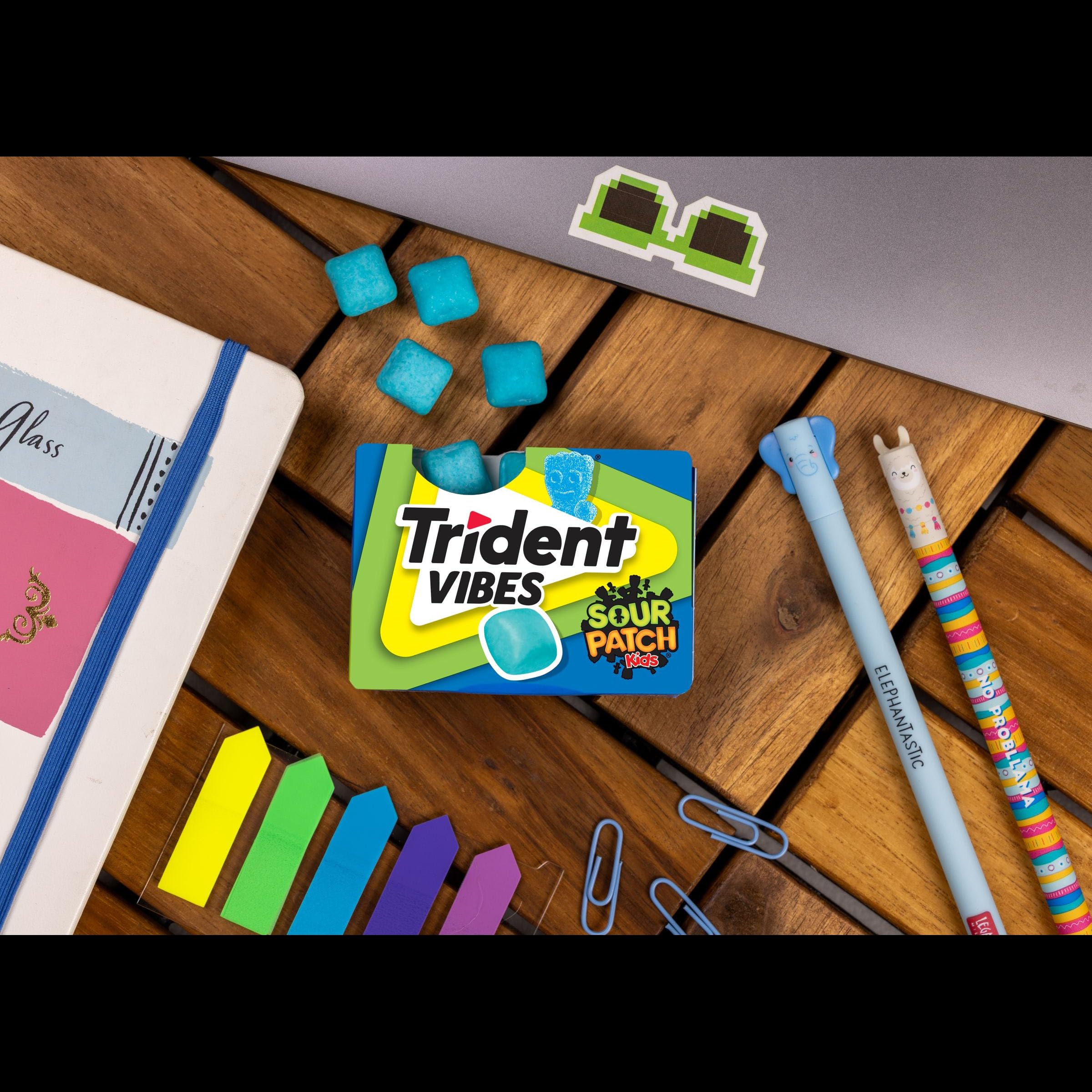 Trident Vibes Blue Raspberry Sugar-Free Gum - 9 Pack Clutch Box (126 Pieces) - Canadian Distribution - Ships Free Within Canada on Orders Above CAD $199 - Image 2