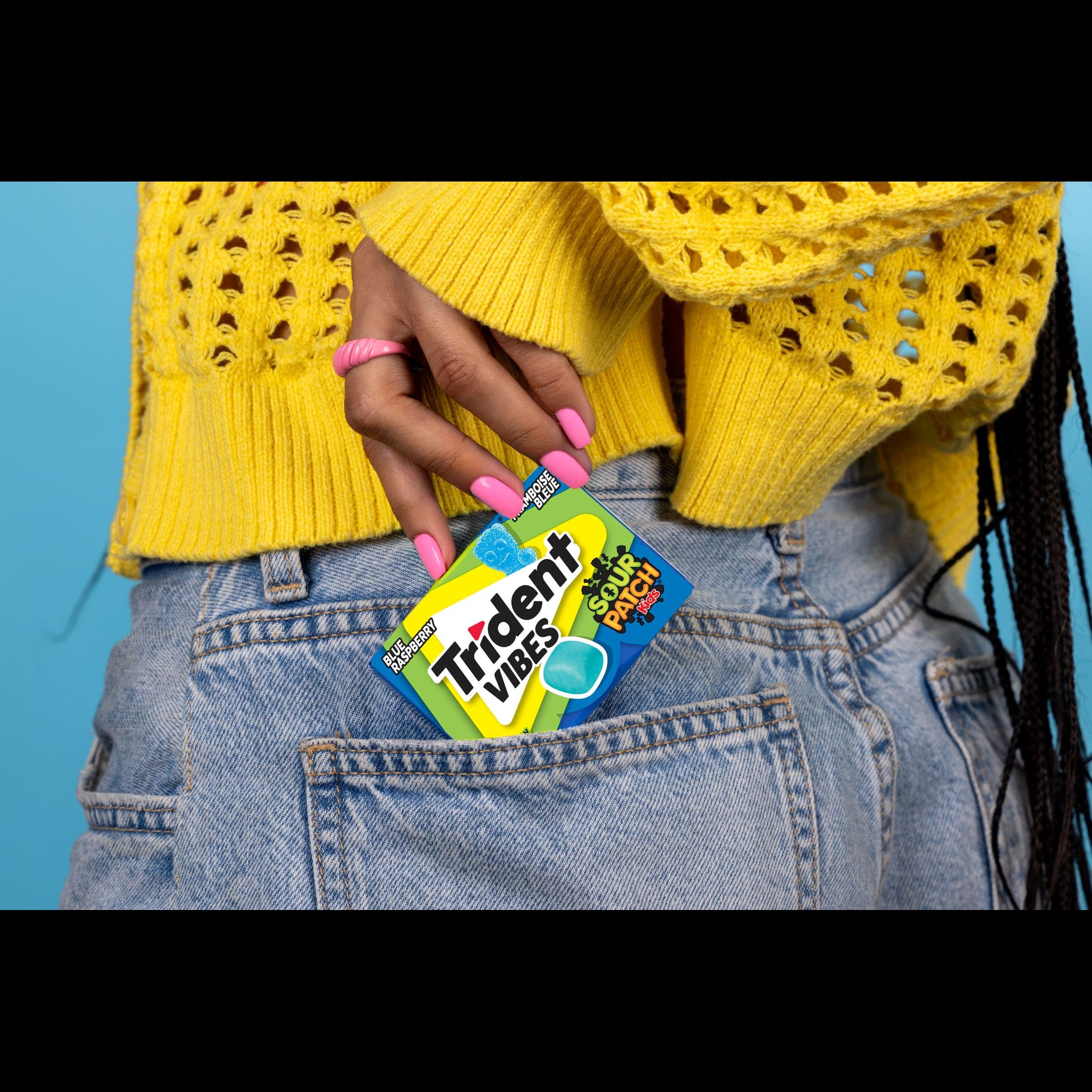 Trident Vibes Blue Raspberry Sugar-Free Gum - 9 Pack Clutch Box (126 Pieces) - Canadian Distribution - Ships Free Within Canada on Orders Above CAD $199 - Image 5